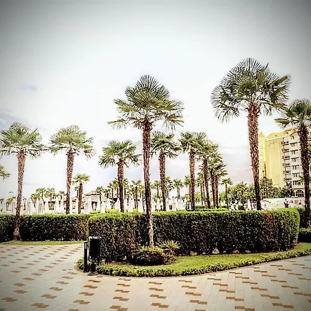 Private Apartment In Sunny Beach شقة ساني بيتش