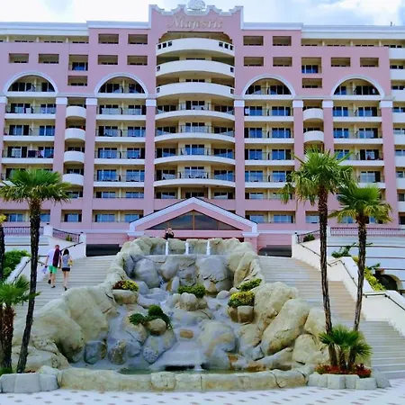 Private Apartment In Sunny Beach アパート *